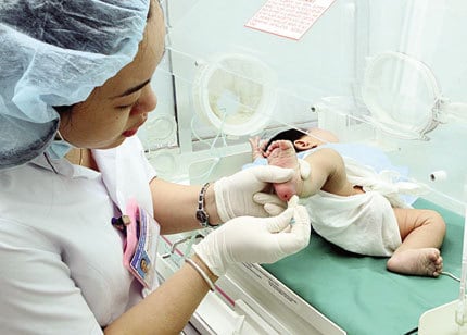 sàng lọc sơ sinh, sàng lọc trước sinh, phân tích di truyền, chẩn đoán di truyền