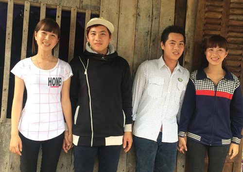 anh em sinh đôi cưới chị em sinh đôi